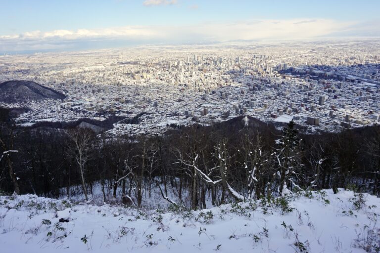 札幌藻岩山纜車 白天景色 日本三大夜景 北海道自由行景點 札幌景點