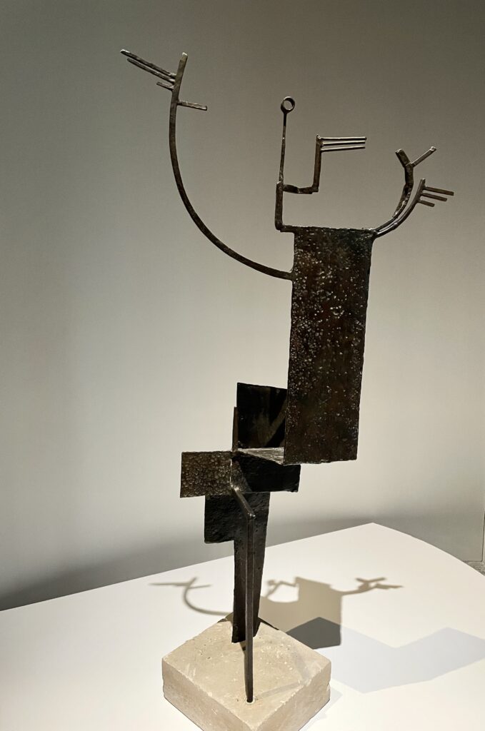 Alexander Calder mobile動態雕塑