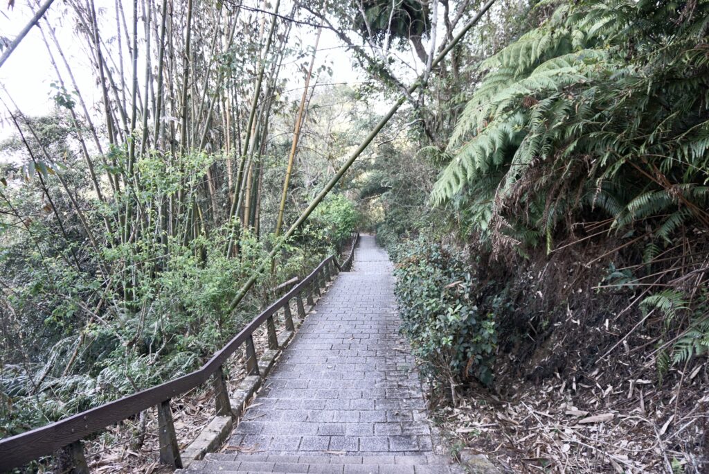 日月潭慈恩塔步道石階路段實景