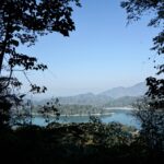 慈恩塔步道途中遠眺日月潭湖景