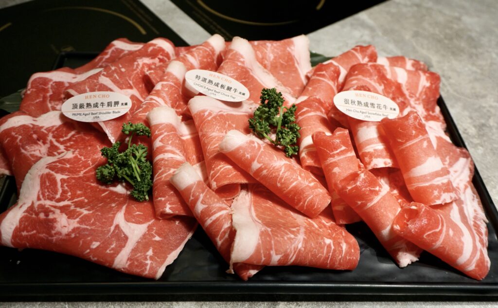 很秋鍋物頂級熟成美牛三嚮|台中火鍋推薦