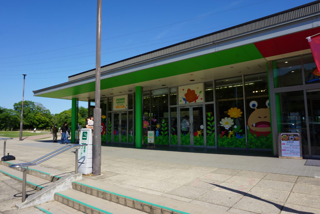 廣島宮島SA皮克敏露台PIKMIN TERRACE特設商店綠色外觀