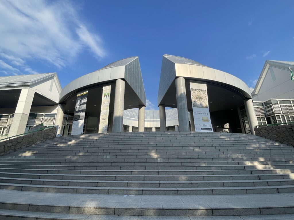 廣島市現代美術館黑川紀章後現代建築入口