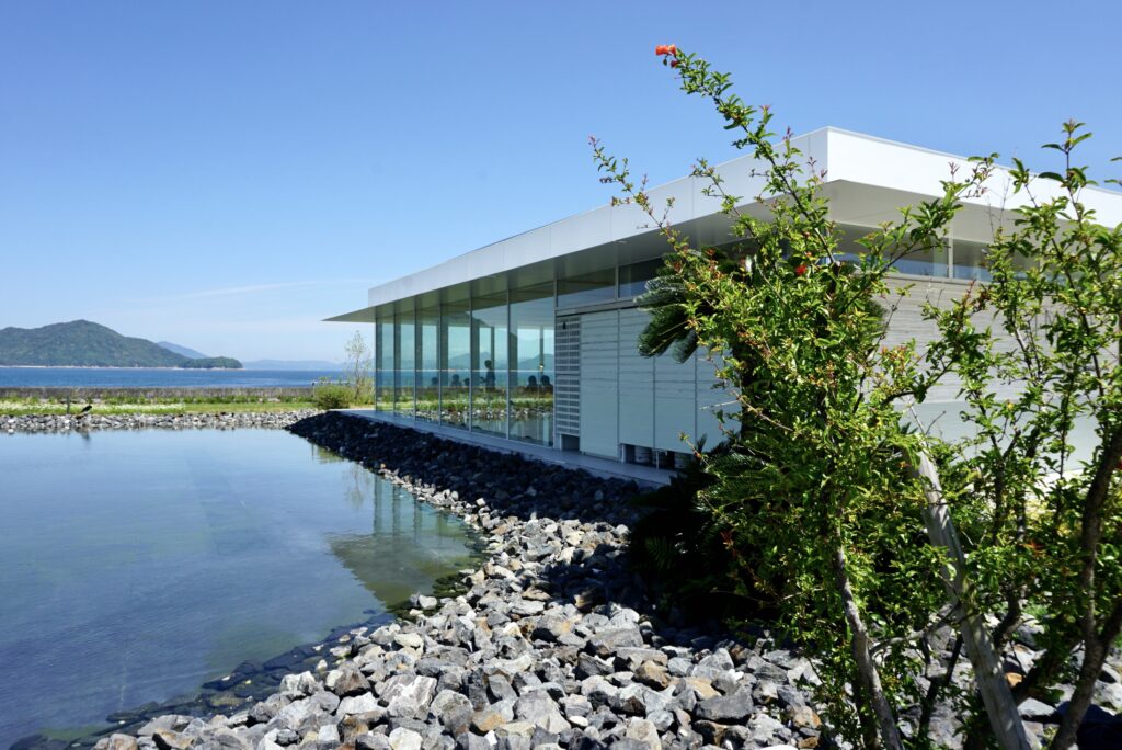 廣島下瀨美術館 臨海的法國餐廳